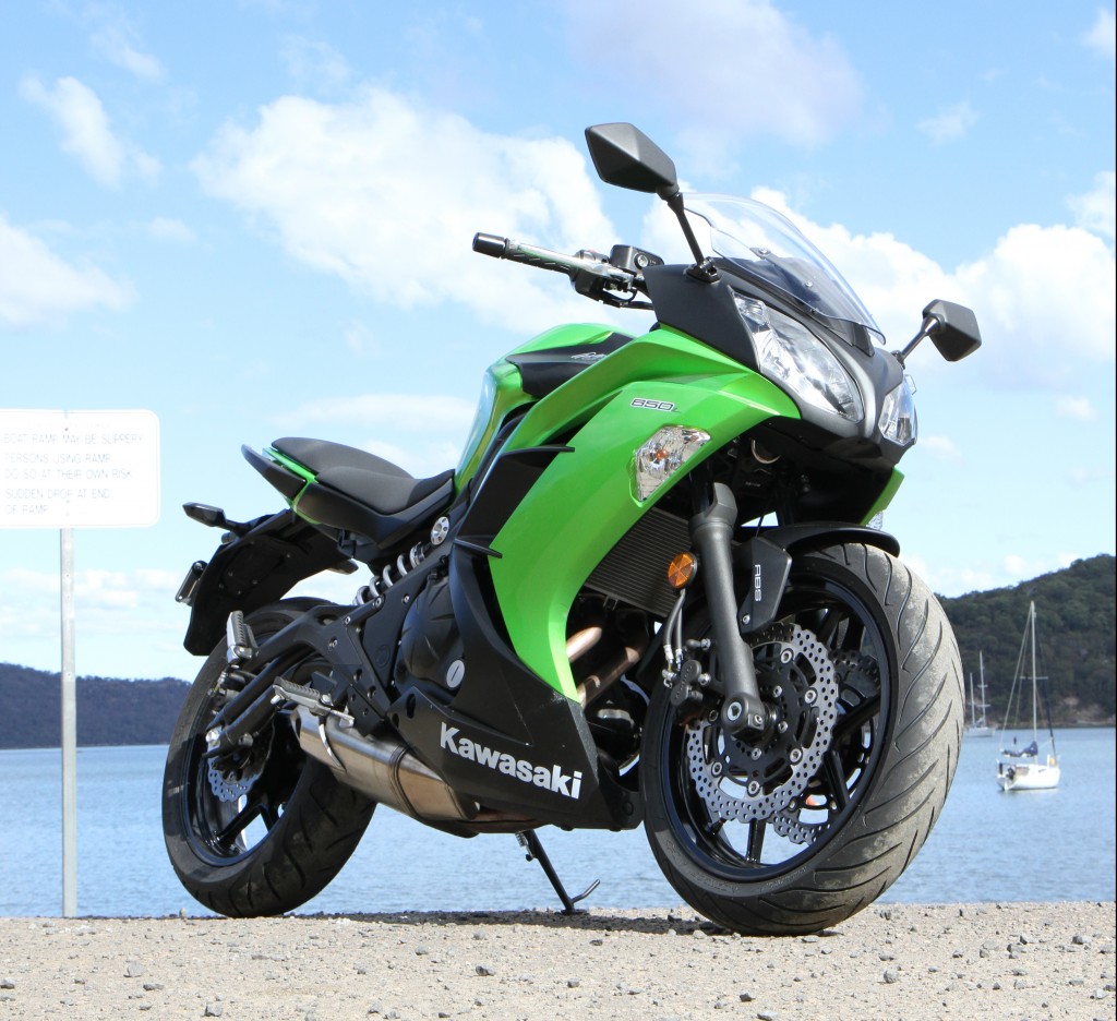 BikeReview 2013 Ninja 650L Stat 3