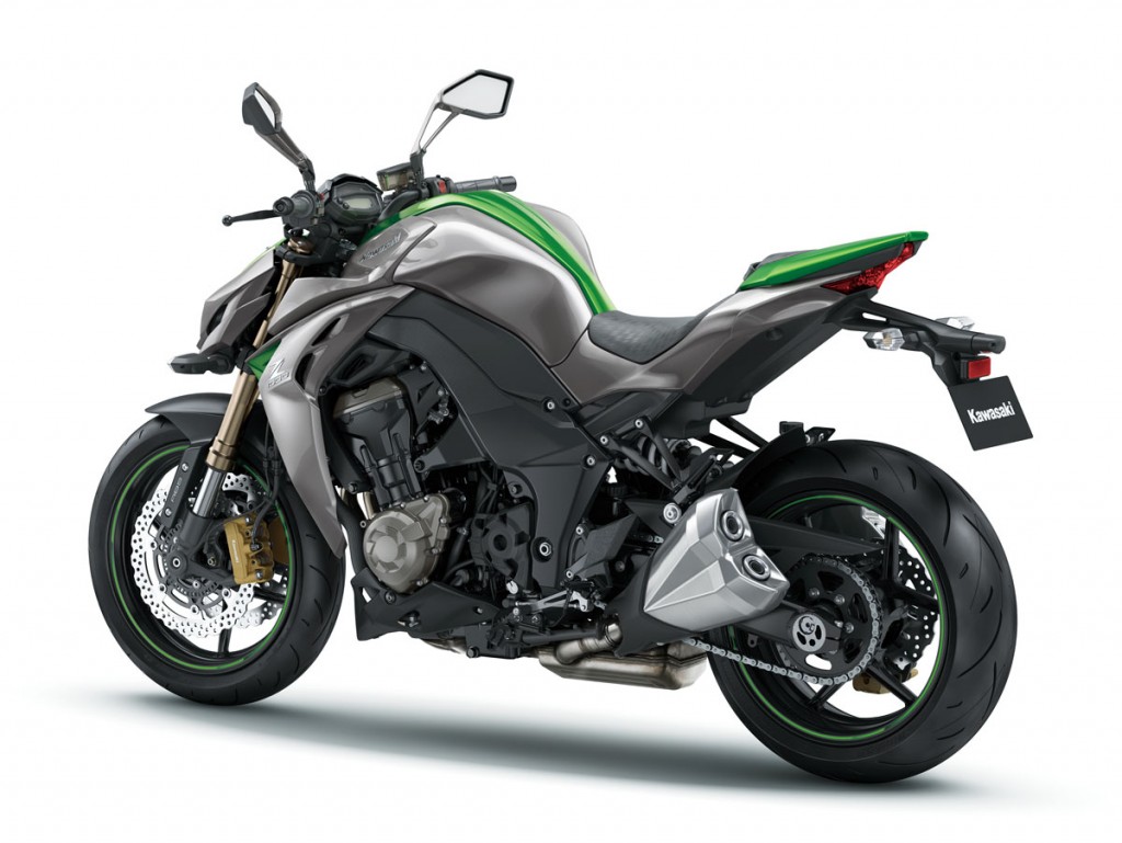 2014 Kawasaki Z1000 BikeReview (2)