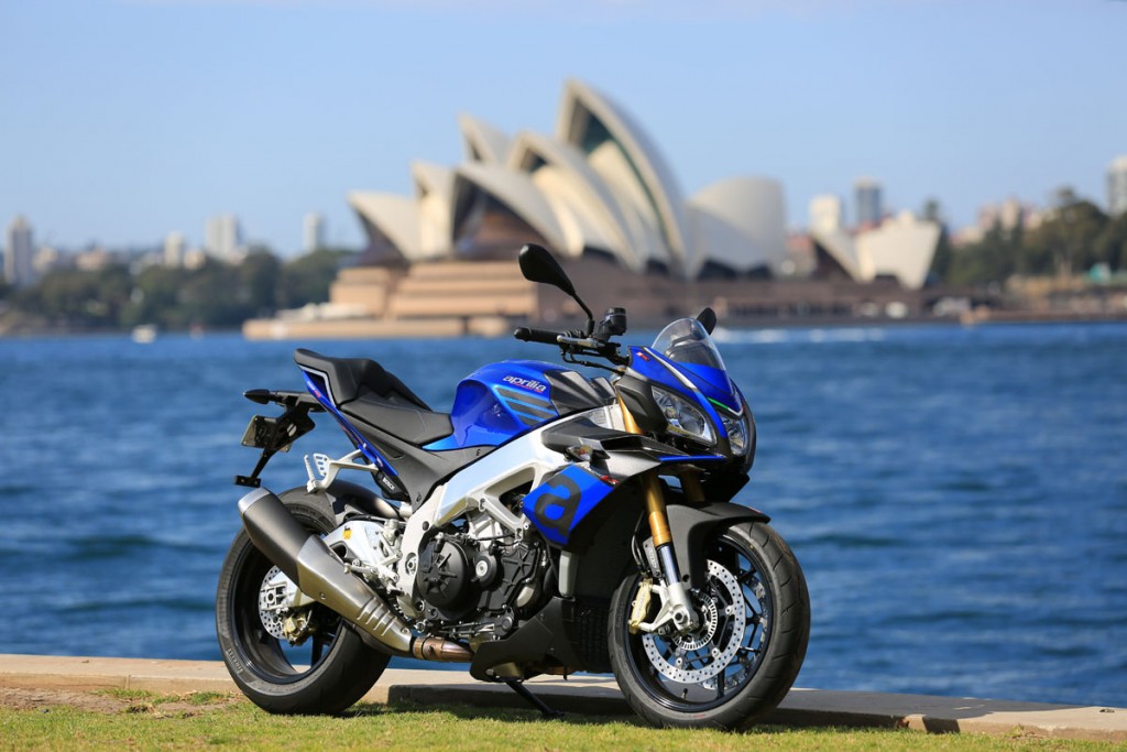 2015 Aprilia Tuono V4 1100 Bike Review (1)