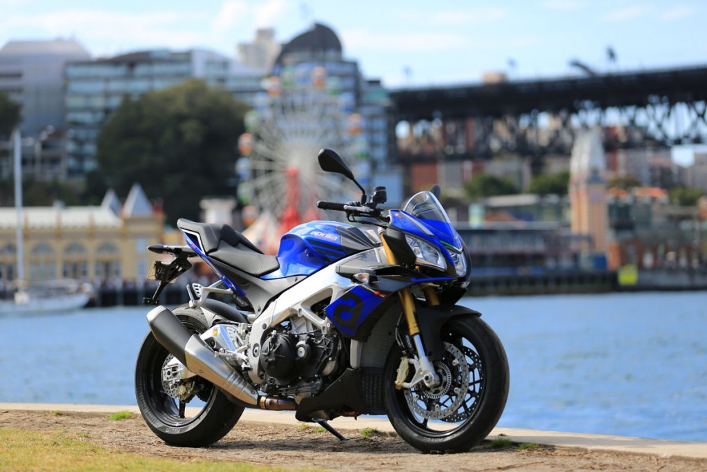 2015 Aprilia Tuono V4 1100 Bike Review (2)