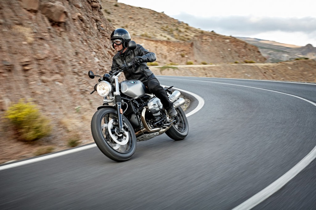 The new BMW R nineT Scrambler - a down-to-earth character beyond established conventions.