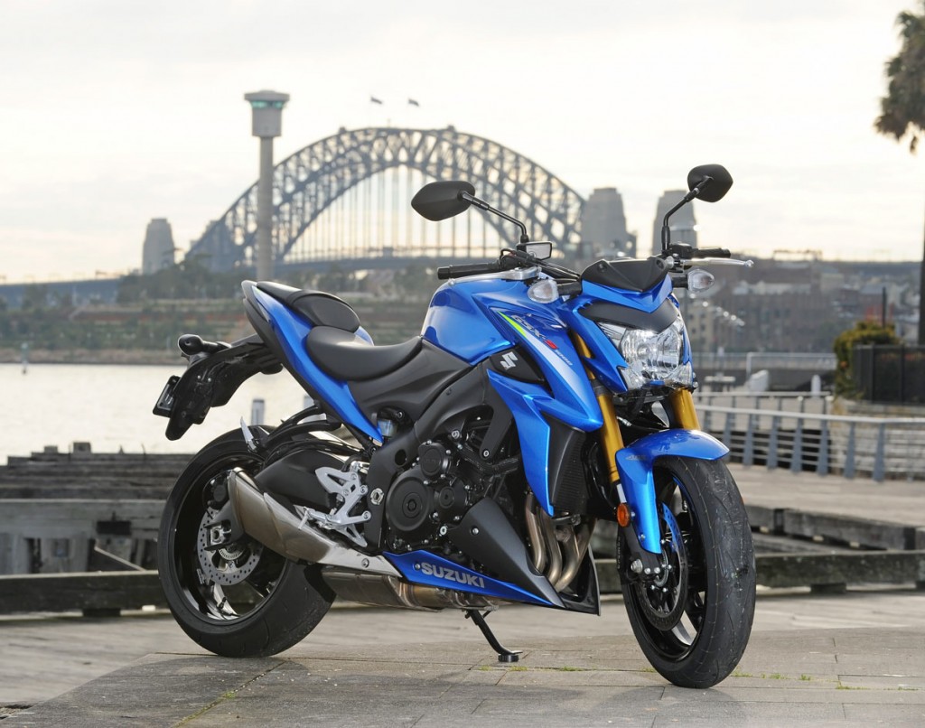 Bike Review GSX-S1000 Suzuki20150827_0035