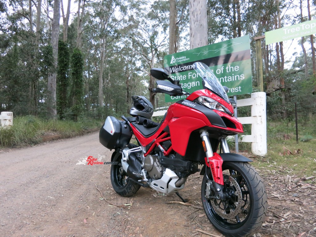 2015-Ducati-Multistrada-1200-BikeReview-(20)