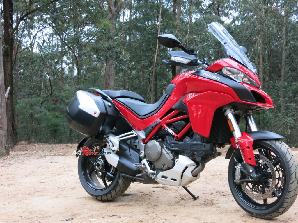 2015-Ducati-Multistrada-1200-BikeReview-(31)