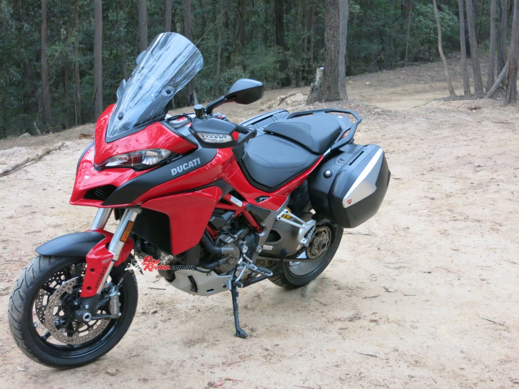 2015-Ducati-Multistrada-1200-BikeReview-(33)