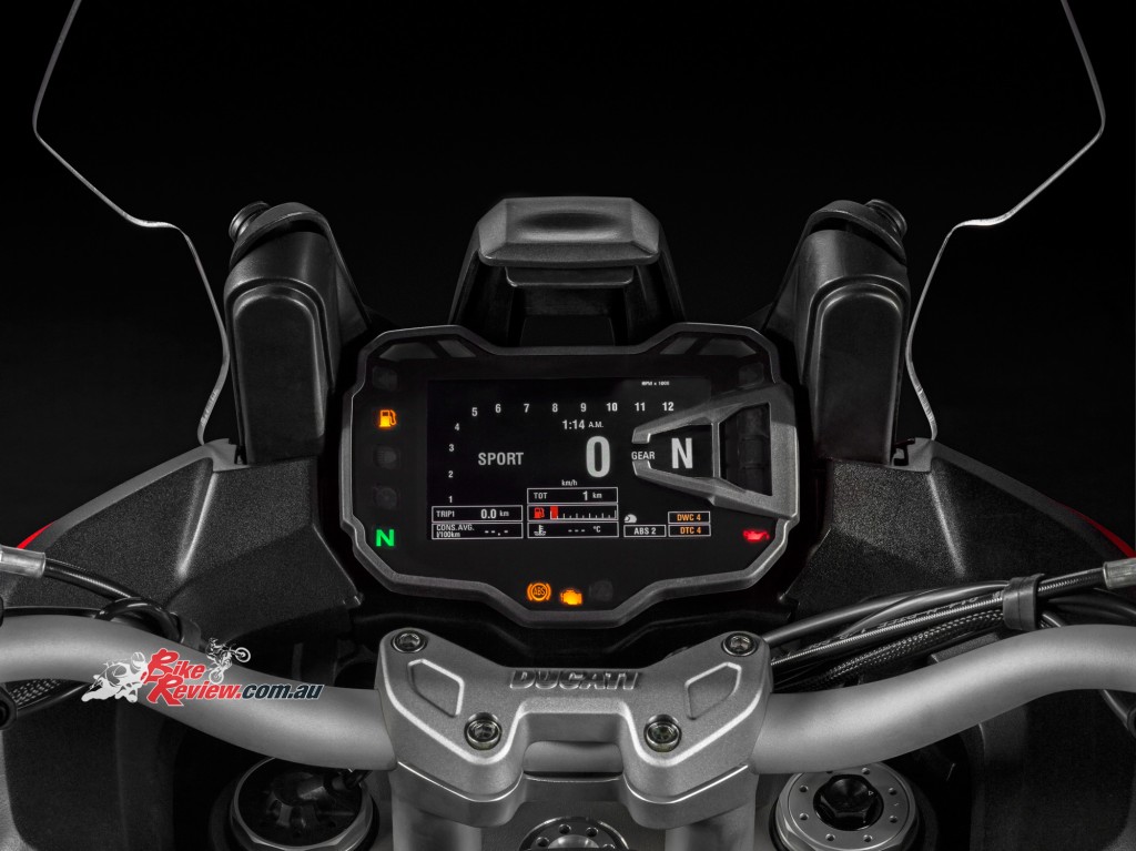 2015-Ducati-Multistrada-1200-BikeReview-(7)
