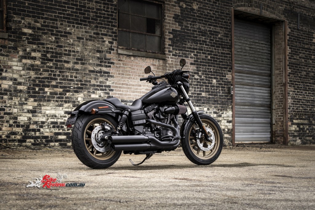 2016-Harley-Davidson-Low-Rider-S-BReview-(2)