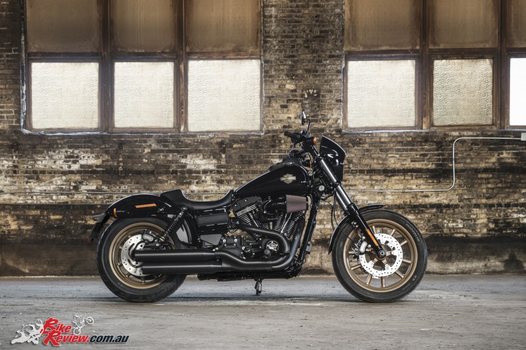 2016-Harley-Davidson-Low-Rider-S-BReview-(4)