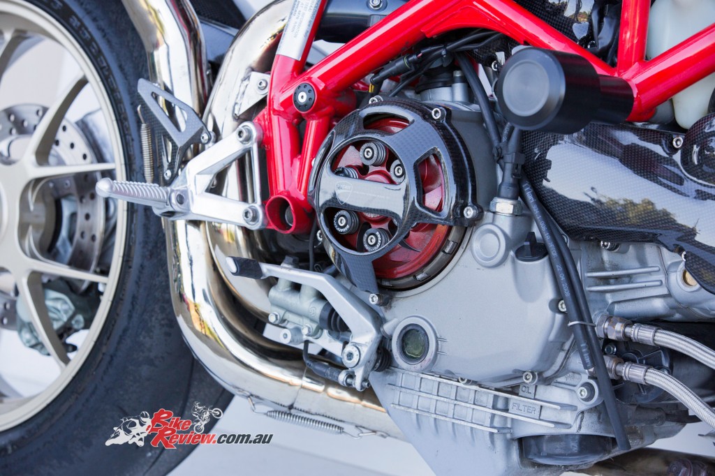 MC-RR-1098-Ducati-Custom-BikeReview-(21)
