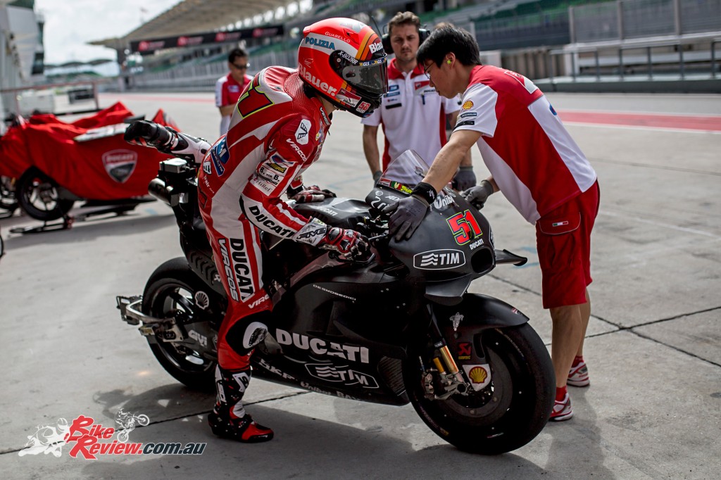 Stoner-returns-to-Sepang-as-Ducati-Team-test-rider-(3)