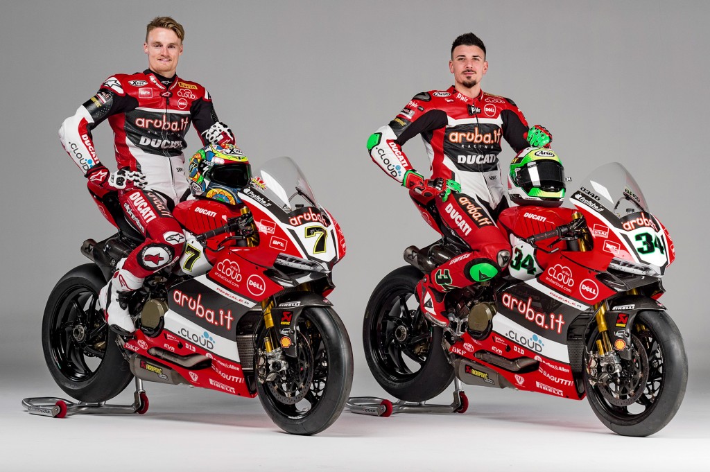 Aruba.it-Racing---Ducati-Team-to-challenge-for-2016-WSBK-title-2