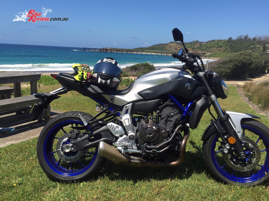 Bike-Review-2015-Yamaha MT-07 HO-(6)