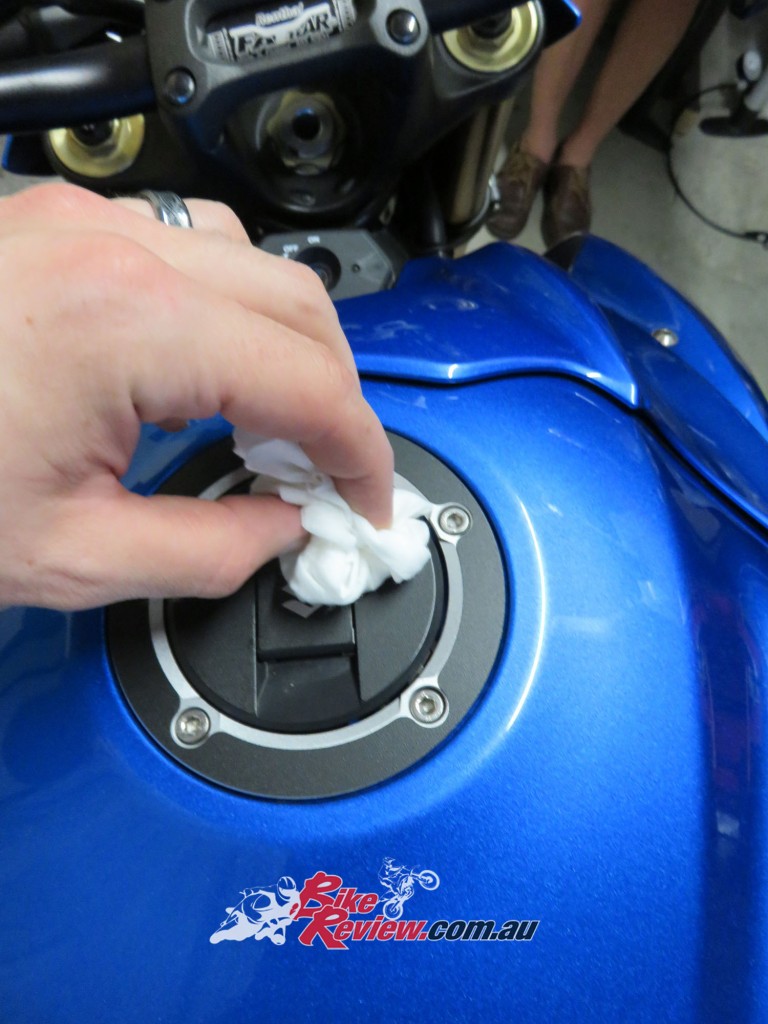 Bike Review GSX-S1000 Suzuki Stickers Decals (20)