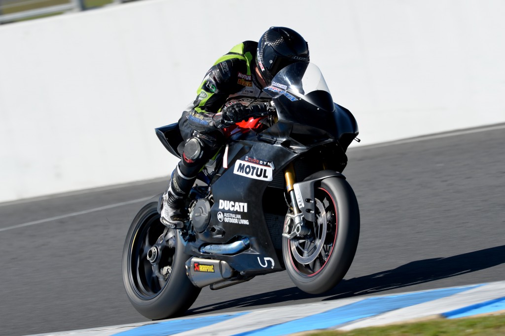 Pirelli riders top the time sheets at ASBK test Phillip Island
