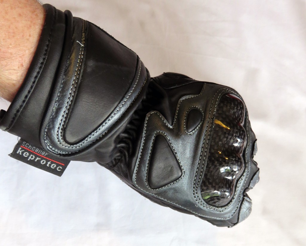 RNT-Leather-Motorcycle-Gloves-BikeReview-(15)