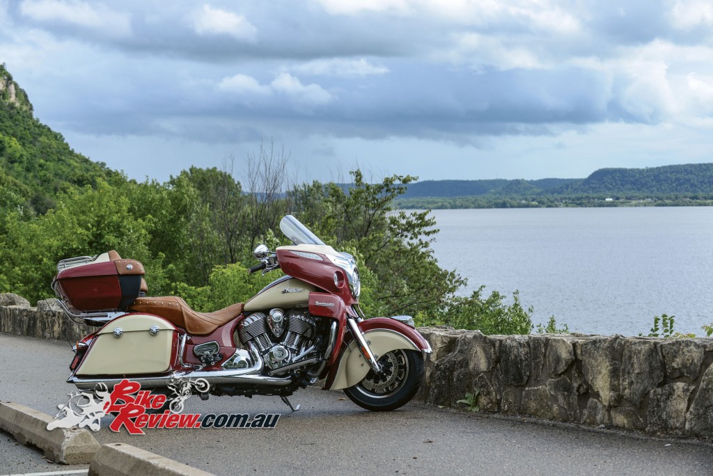 2016 Indian Motorcycles Roadmaster - red and cream