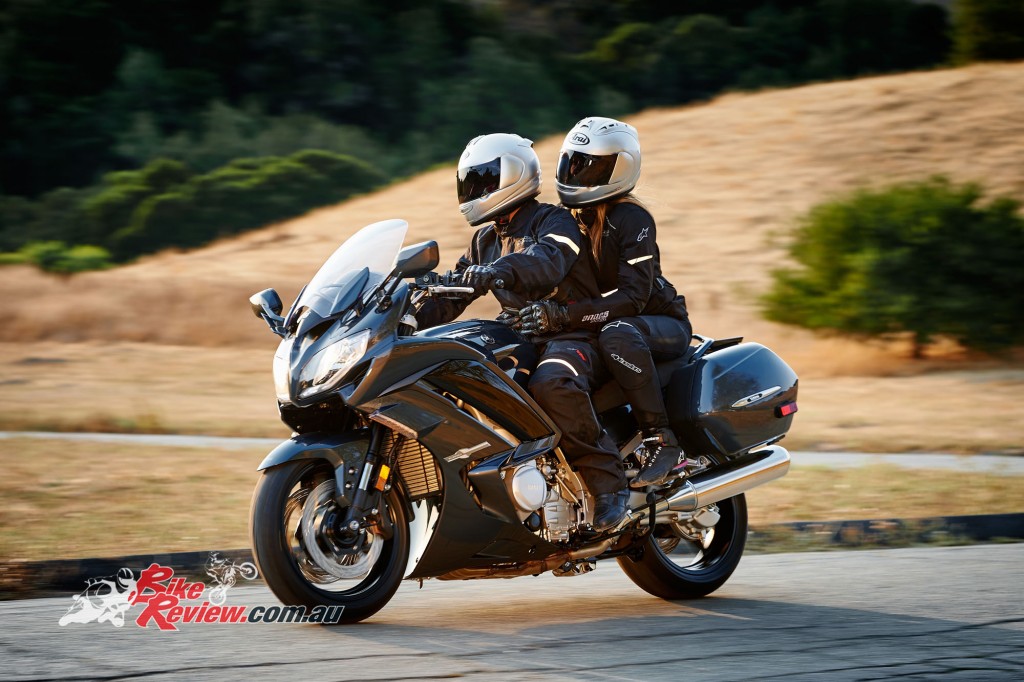 Bike Review Yamaha FJR1300 (14) copy