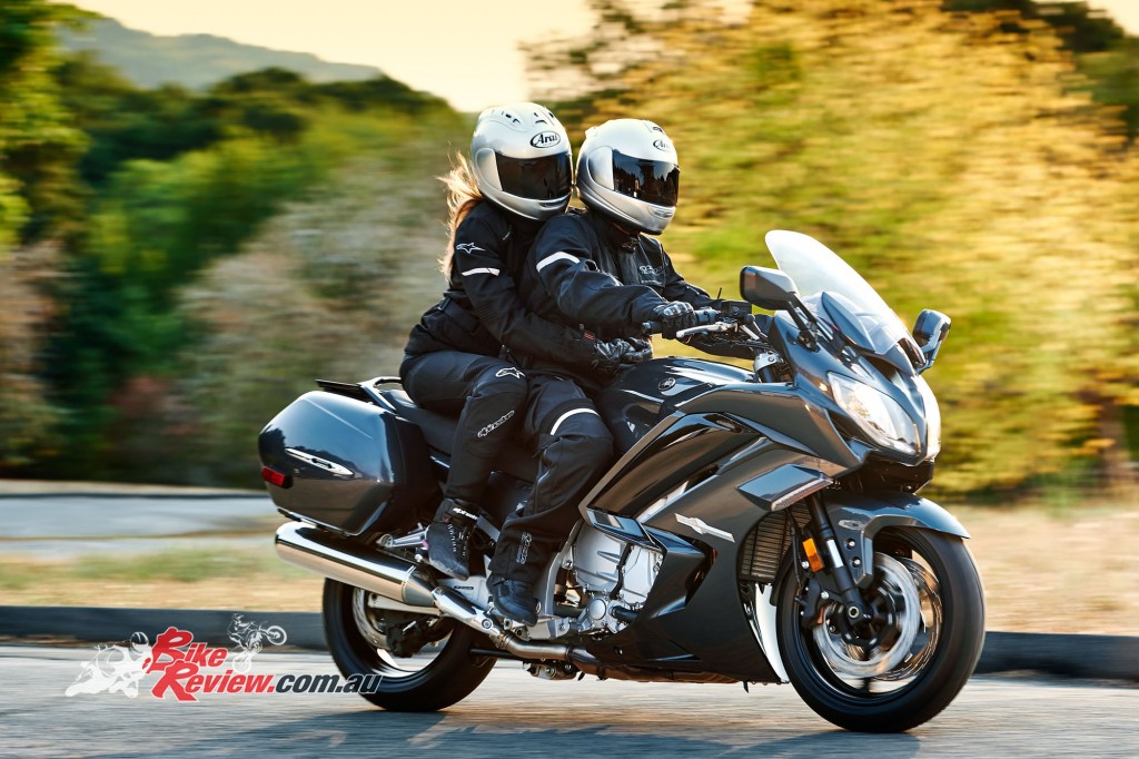 Bike Review Yamaha FJR1300 (15) copy