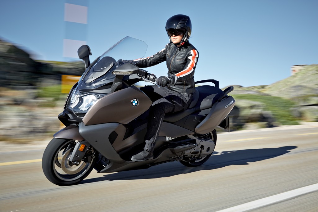 The new 2016 BMW C 650 GT 102105