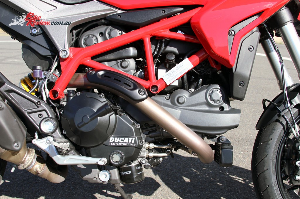 2016 Ducati Hypermotard 939 Details - Bike Review (4)