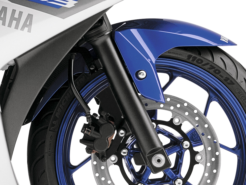 2016 Yamaha YZF-R3 Bike Review Details (5)