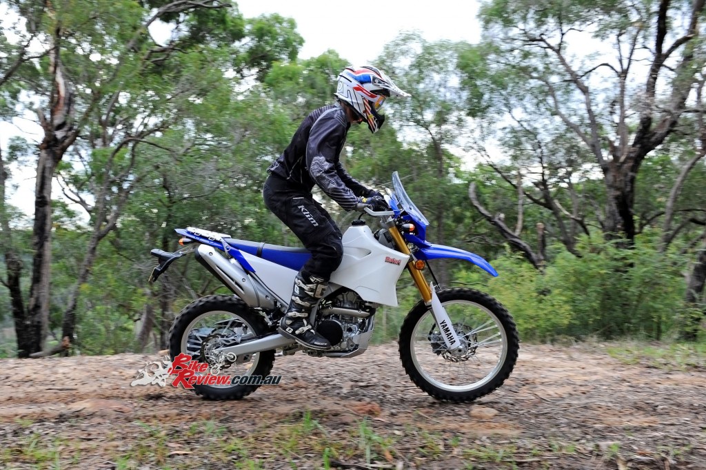 Bike Review 2016 Yamaha WR250R Actions (13)