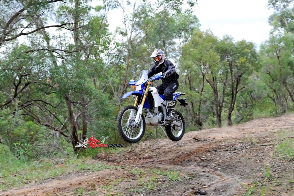 Bike Review 2016 Yamaha WR250R Actions (14)