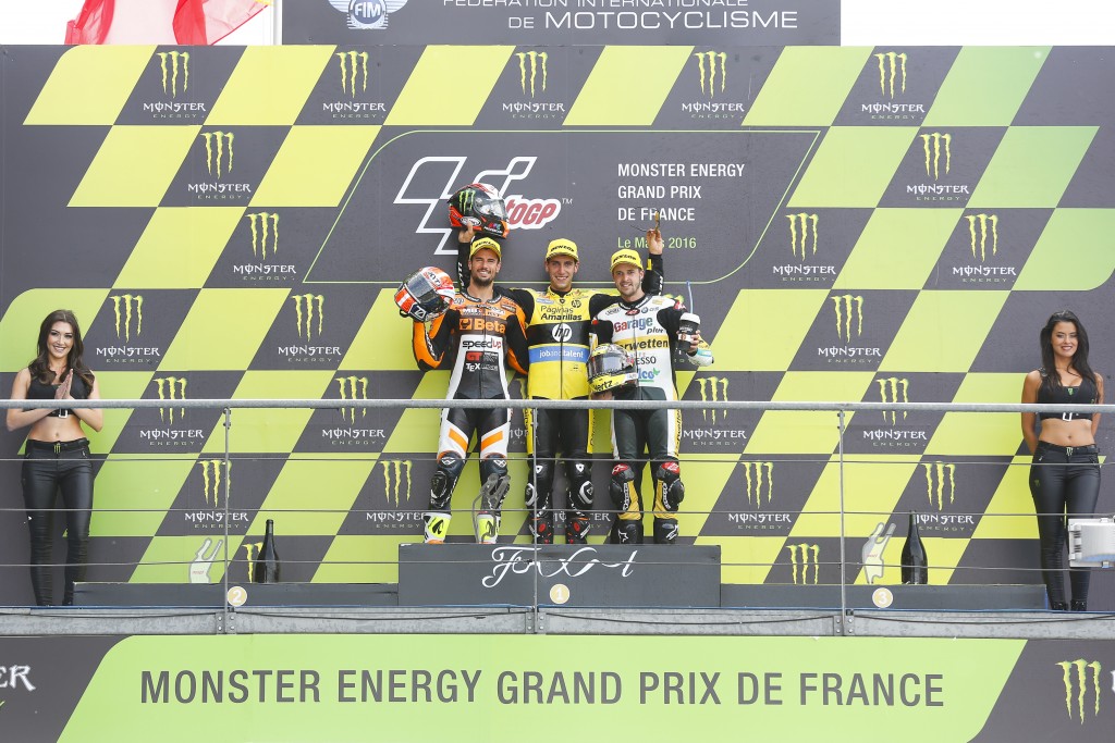 Moto2 Lorenzo produces perfection in crash filled French GP (2)