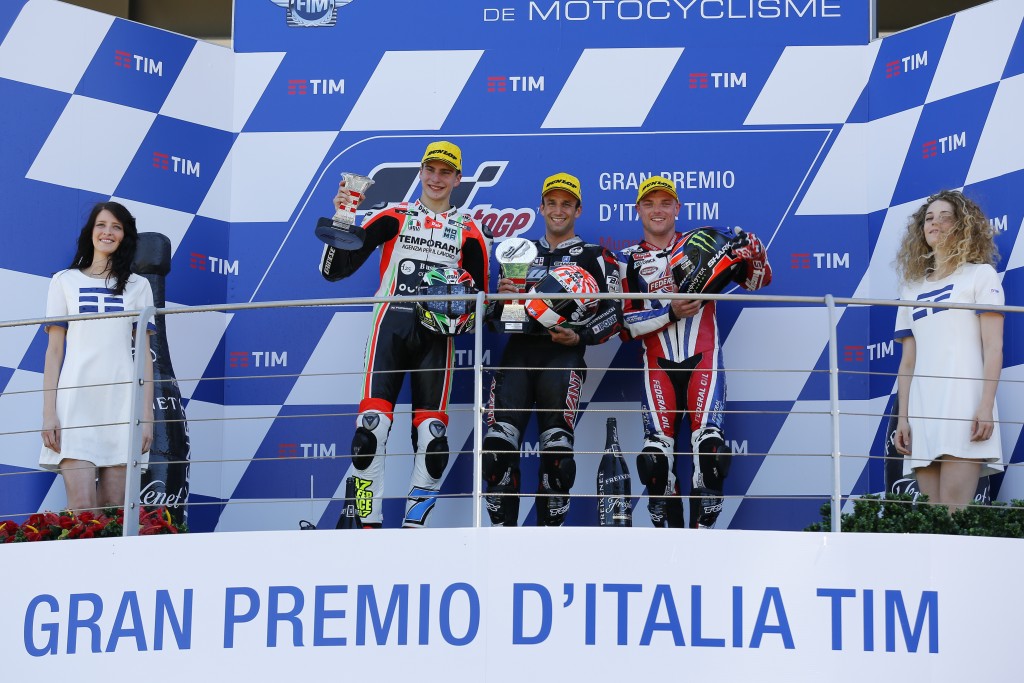 Zarco victorious in eventful ten lap Moto2 dash