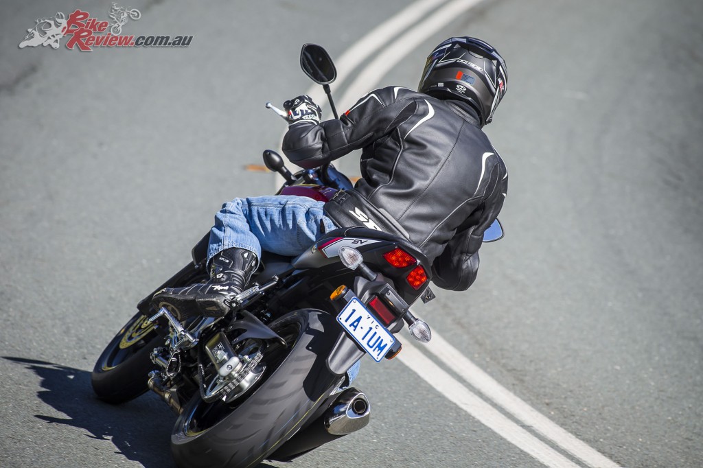 2016 Suzuki SV650 LAMS Bike Review Action (17)