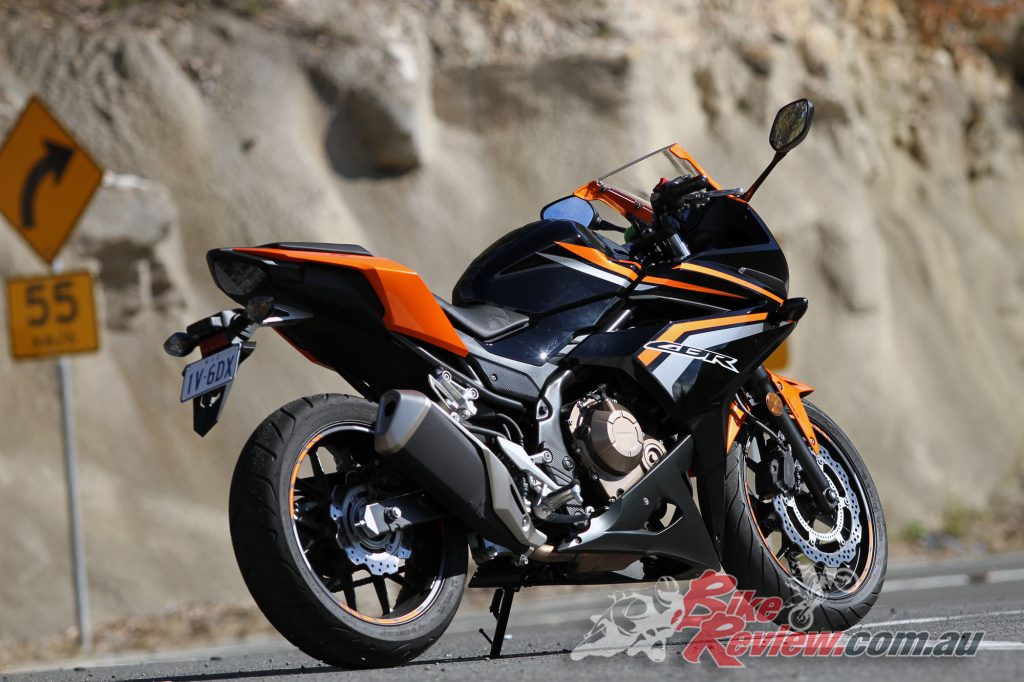 2016 Honda CBR500R Bike Review (21)