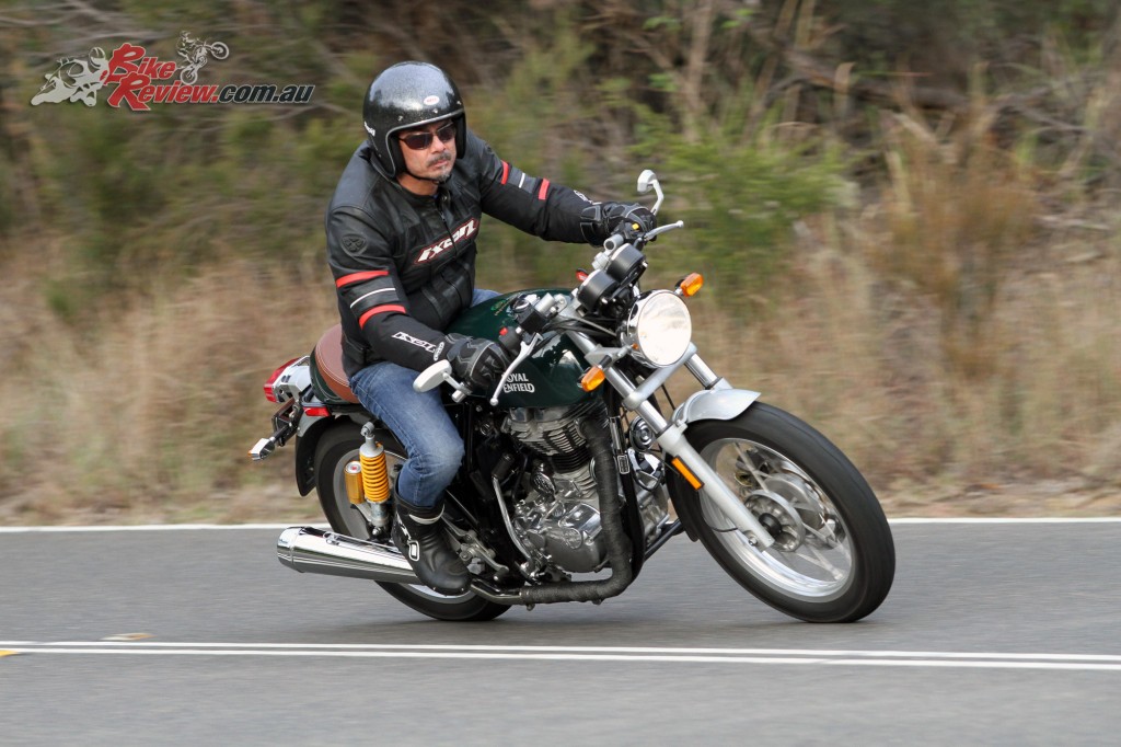 2016 Royal Enfield Continental GT Bike Review (14)