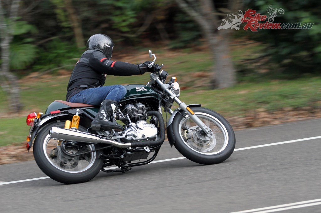 2016 Royal Enfield Continental GT Bike Review (20)