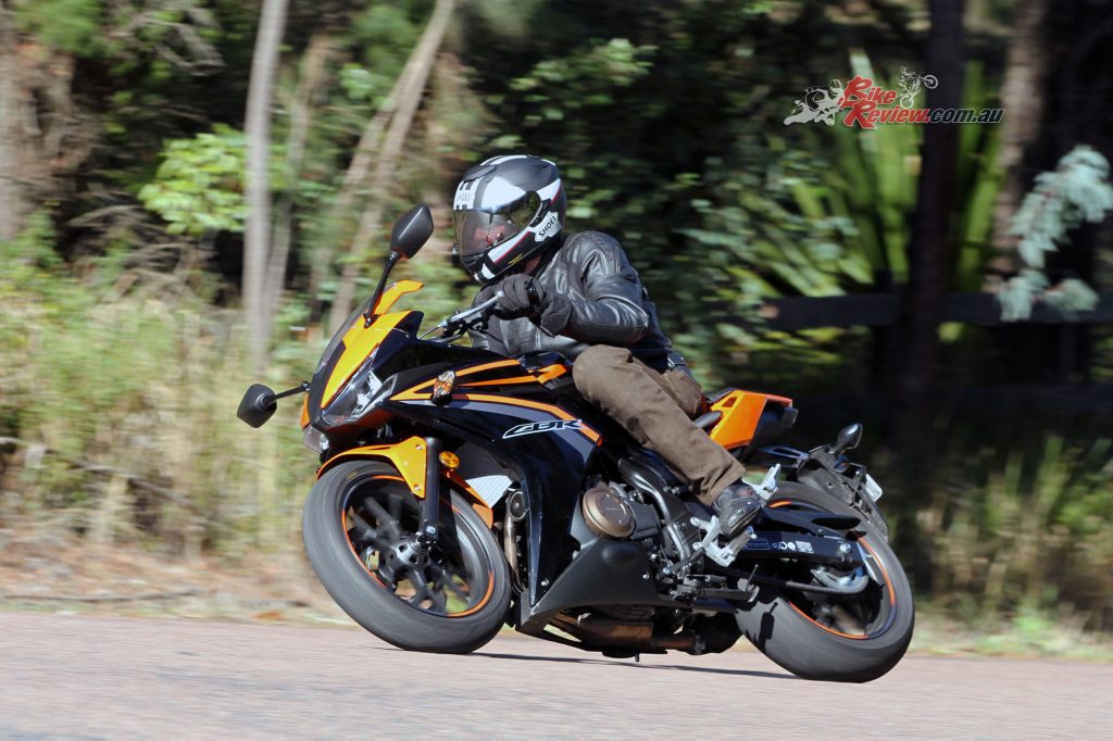 2016 Honda CBR500R Bike Review (9)