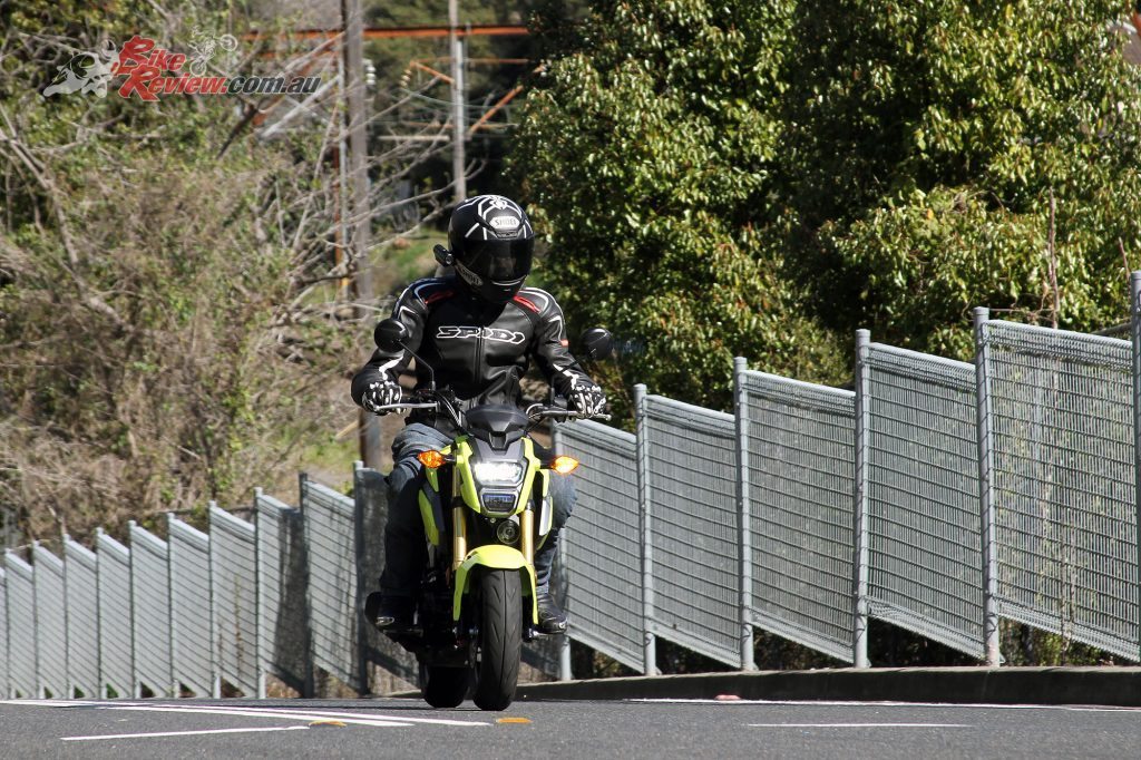 2016 Honda Grom 125 - Bike Review (5)