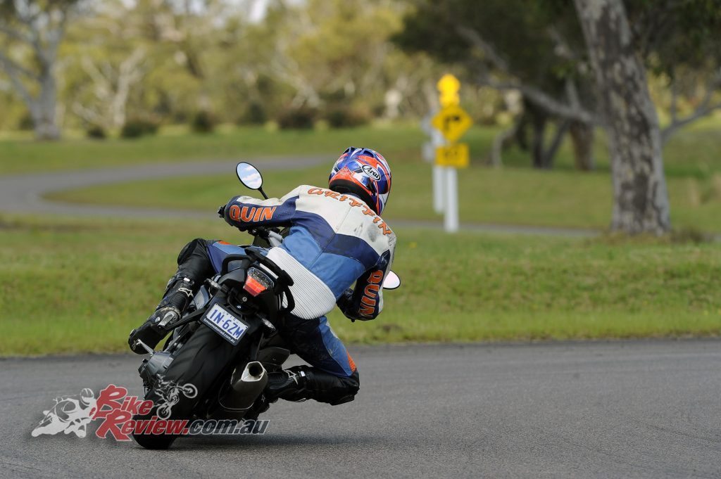 Big Bore Nakedbike - BMW K 1300 R - Bike Review (3) copy