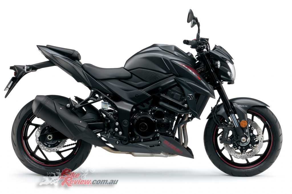 2017-Suzuki-GSX-S750AL7_YKV_Right