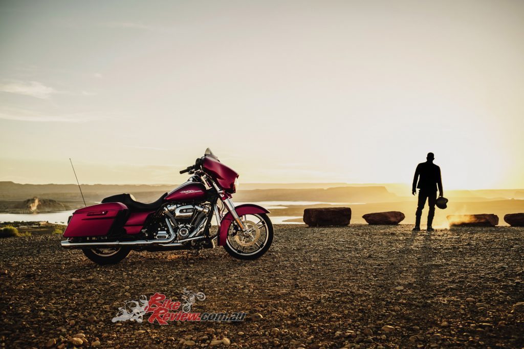 Harley-Davidson-Street-Glide-Special-