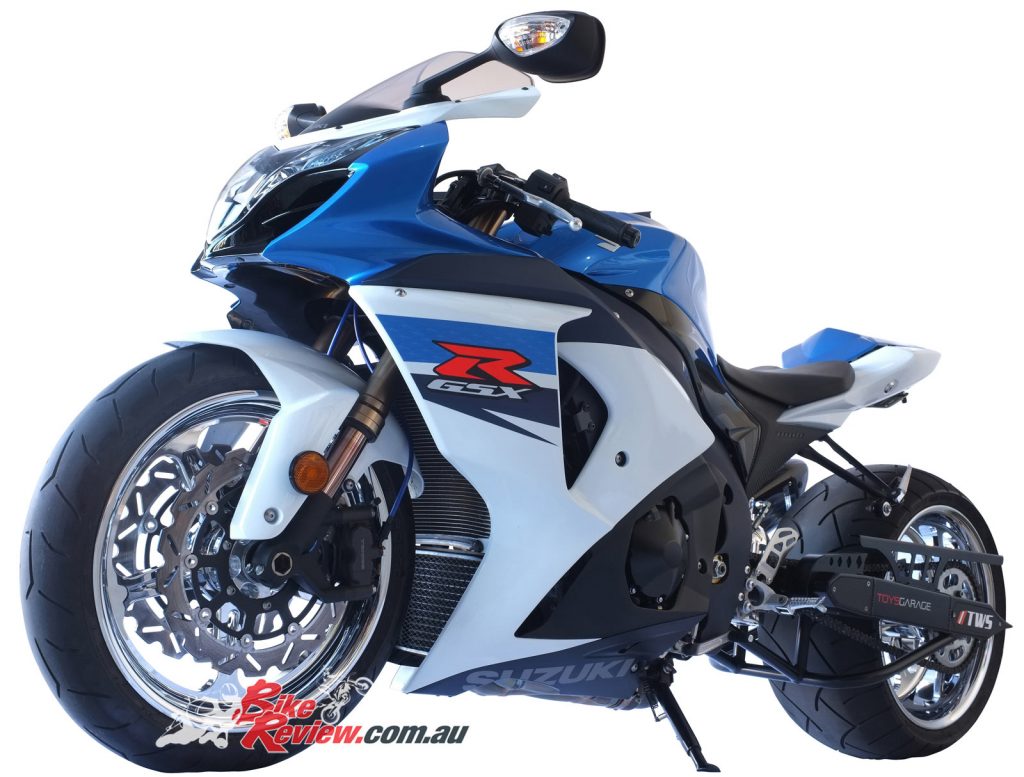 NOS-Suzuki-GSX-R1000-Bike-Review-(18)