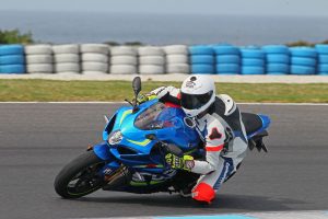 BikeReview 2017 Suzuki GSX-R1000R20170210_1334