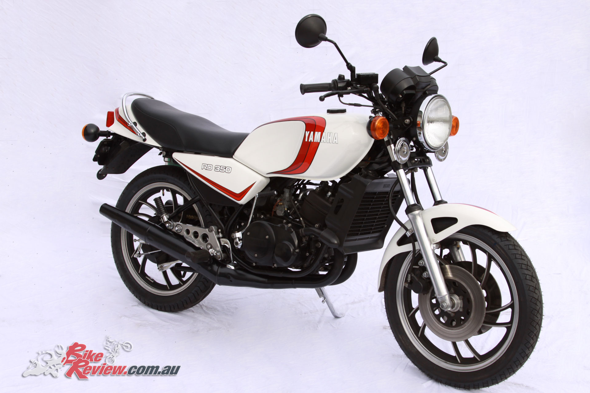 Classic Two Stroke Yamaha S Rd350lc Bike Review