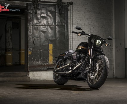 2016-Harley-Davidson-CVO-Pro-Street-Breakout-(3)