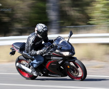 Review: 2016 Kawasaki Ninja 300 - Bike Review