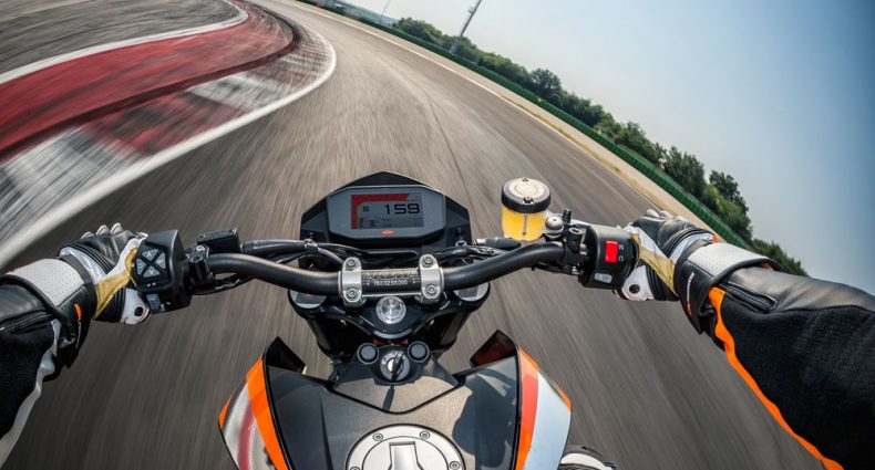 2016 KTM 690R Duke