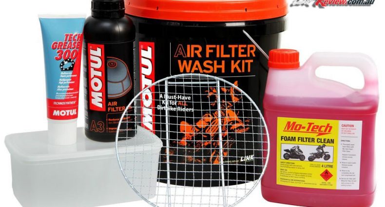 Motul Airfilter Cleaning Kit with bucket