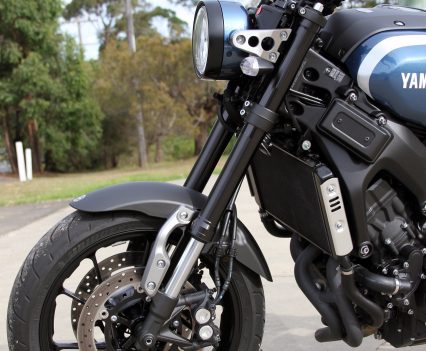 2016 Yamaha XSR900 - 41mm inverted KYB forks, dual-rate springs