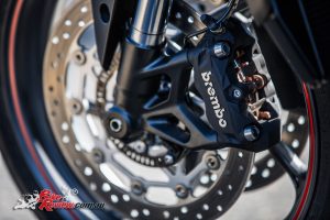 2017 Triumph Street Triple R - Brembo M4.32 calipers