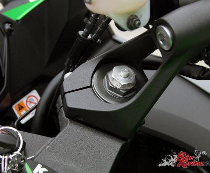 2017 Kawasaki Ninja 1000 - Adjustable 41mm forks, compression, rebound and preload adjustable