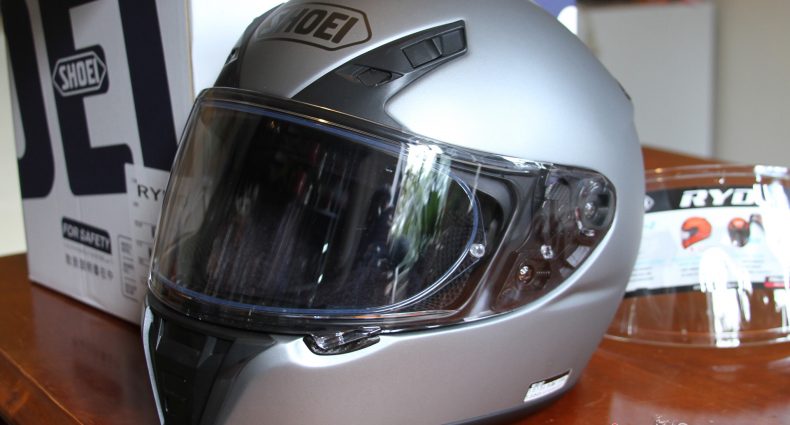 Shoei Transitions Adaptive Shield fitted to the new RYD helmet with Pinlock EVO