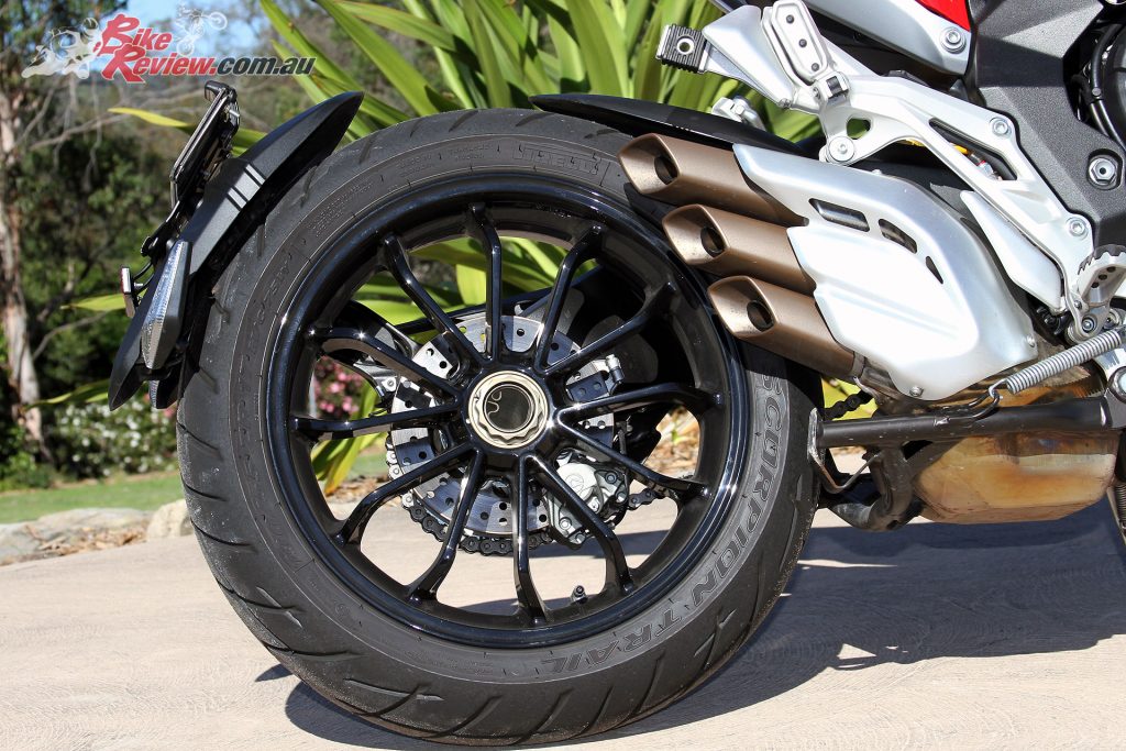 2017MVAgustaTurismoVeloceLussoBikeReview50 Bike Review